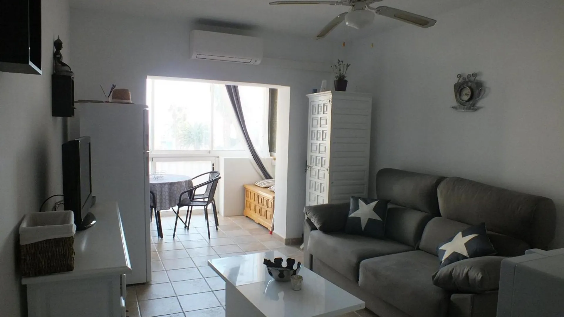 Acogedor Apartamento A 50M De La Playa Con Aire Acondicionado Y Tv, 2/4 Personas - Es-204-31 Roses 0*,